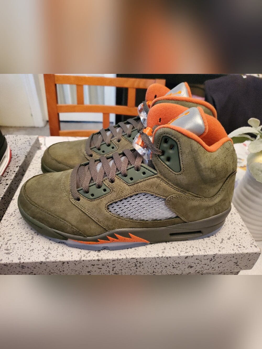 Air Jordan Retro 5 Olive Men's Size 10